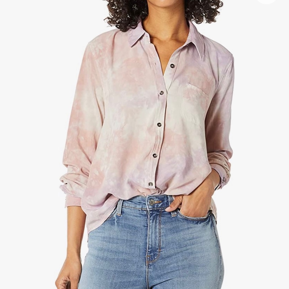 Splendid Sz Medium Tie Dye Longsleeve Button Down Shirt Pink/ Purple.